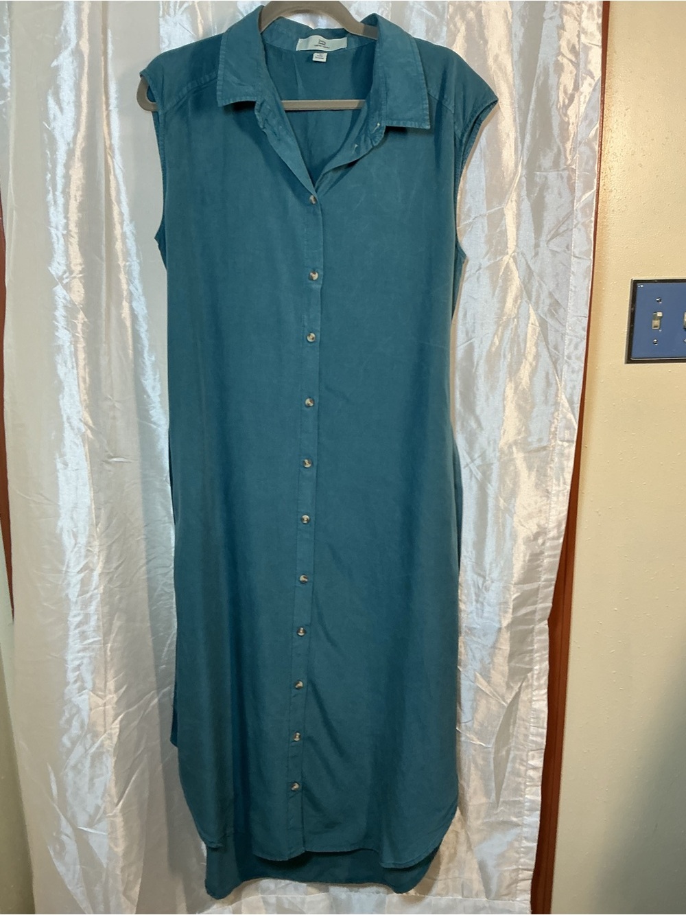 Thread & Supply Teal Sleeveless Button-Front Midi /maxie Dress